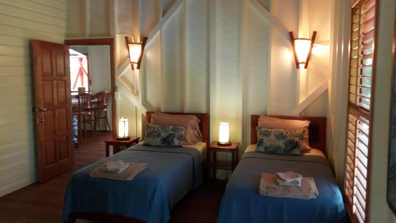 Bluff Beach Retreat Bocas del Toro Extérieur photo