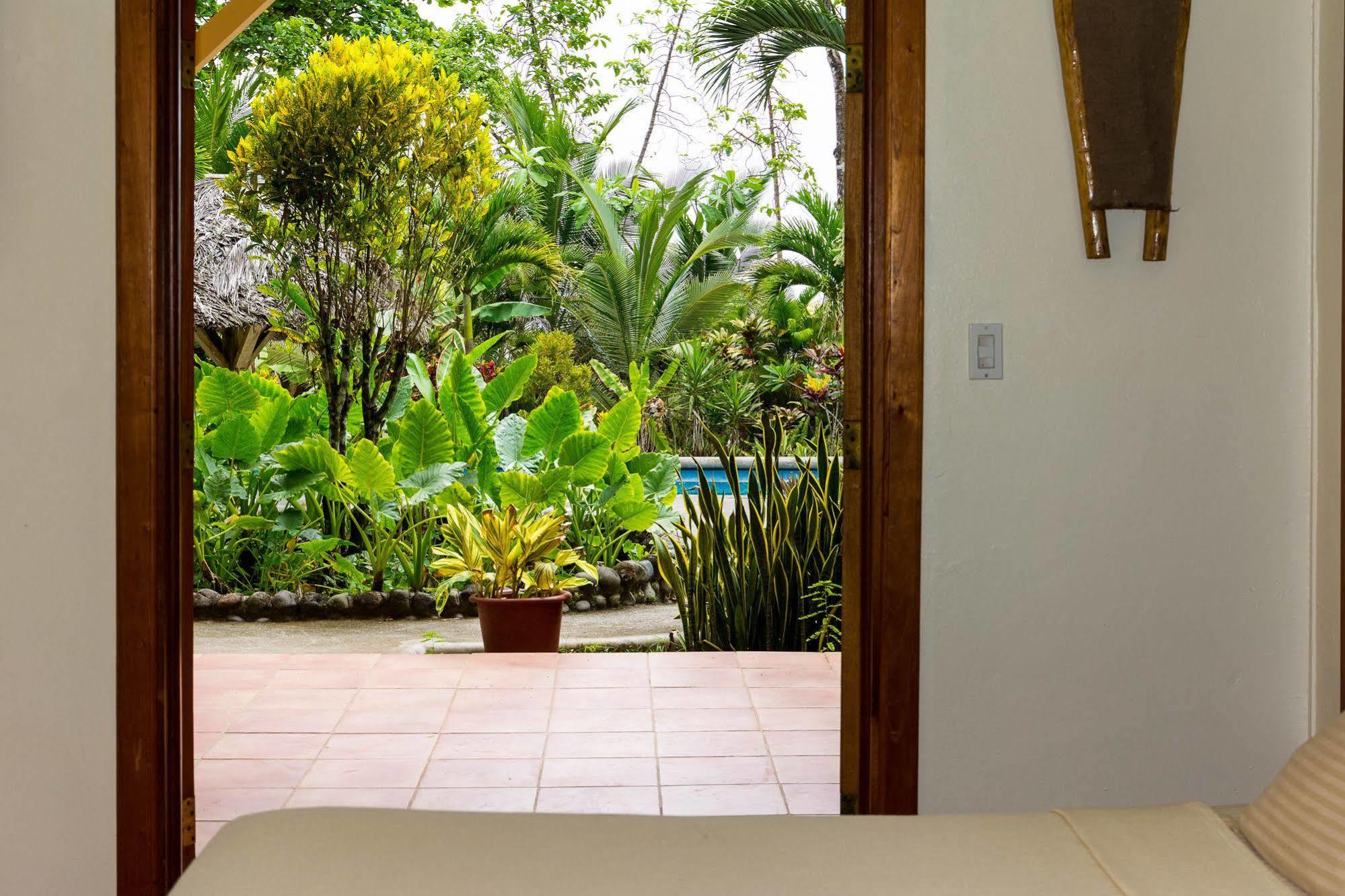 Bluff Beach Retreat Bocas del Toro Extérieur photo